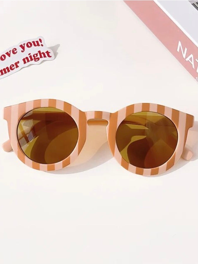 Retro Patterned Sunglasses