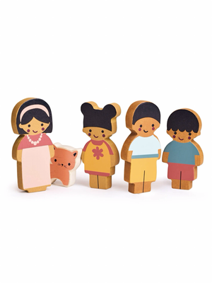 Wooden Family with Cat